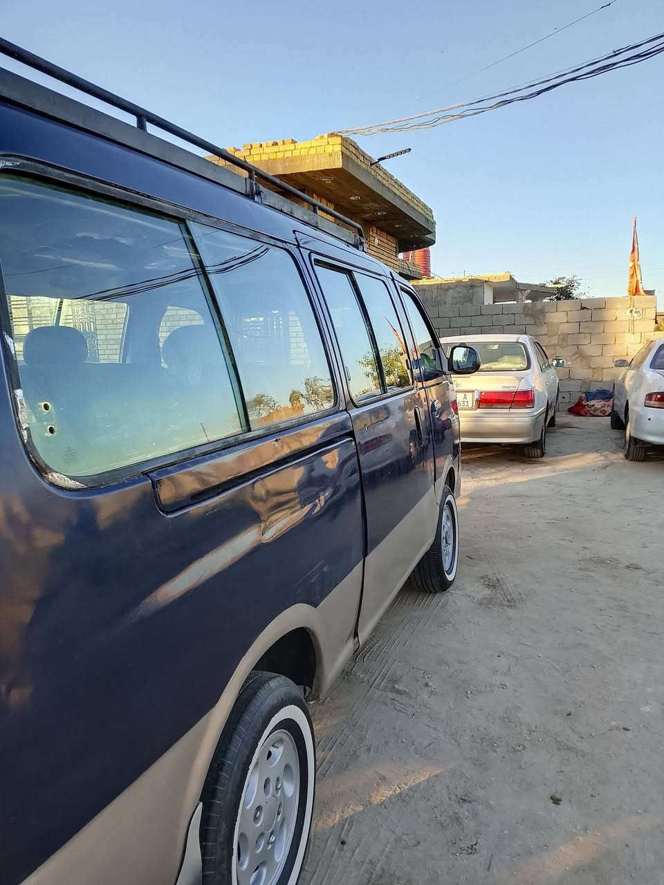 السلام عليكم بريجو البيع موديل ٩٦ السياره جاهزه طخم تاير مكينه وكير وحداديه كهربائيات عامه شغاله بسمي شرط التحويل مصفره هيه وغرامات السعر 57وبيه مجال المكان الناصريه ***********
