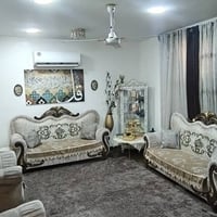 الحسينية شارع المدارس • ١٢٥م • ٤غرف