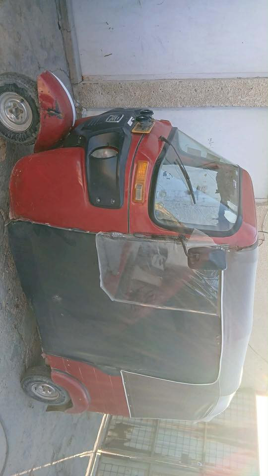 السلام عليكم
تكتك بجاج موديل 17
اوراق المصطفى اصوليه 
السعر  3500 تلاث ملاين ونص وبيها مجال 
العنوان قرب فلكت سلمان التأميم 
رقم الهاتف
***********
