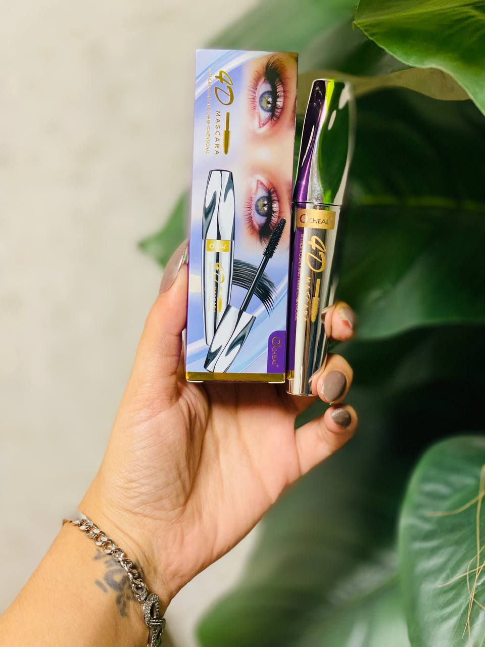 ماسكارا 4D من علامة تجارية تدعى "O'CHEAL". 
تعد الماسكارا 4D بزيادة كثافة وطول الرموش بشكل ملحوظ.
تتميز بتركيبة كريمية تغطي كل رمش بالتساوي دون تكتل.
تأتي بفرشاة مصممة خصيصًا للمساعدة في تغطية حتى الرموش القصيرة من الجذور.
المنتج مقاوم للتلطخ والماء ويدوم طويلاً طوال اليوم.

للاستفسار والحجز مراسله خاص


**إذا كنت صاحب هذا الإعلان وتريد حذفه لأي سبب، رجاءا أرسل رسالة إلى الدعم الفني**