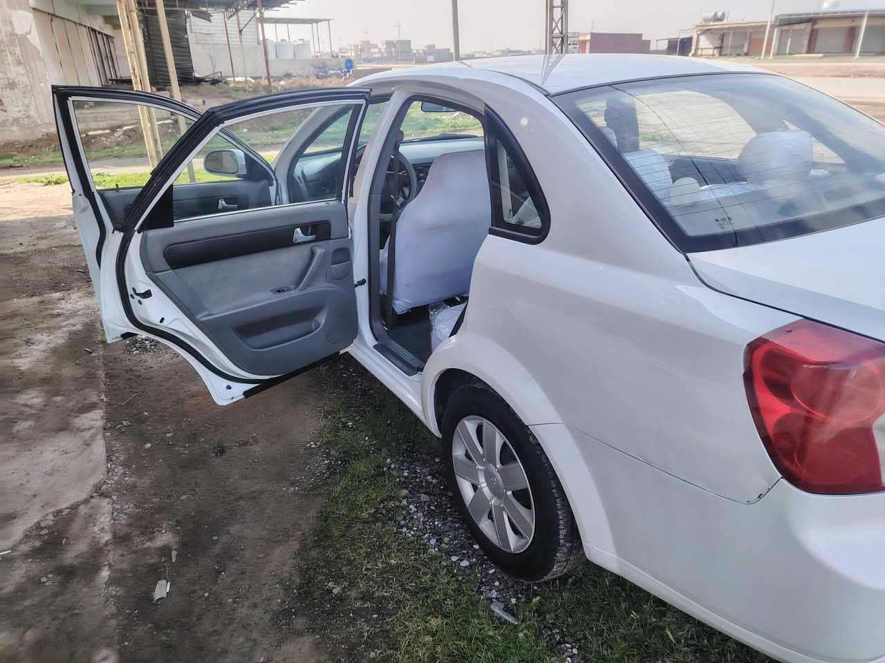 اوبترا موديل 2012 بدون صبغ وبدون ضرر سياره جديده السعر 80 وبيها مجال مستعجل ع بيع ***********
