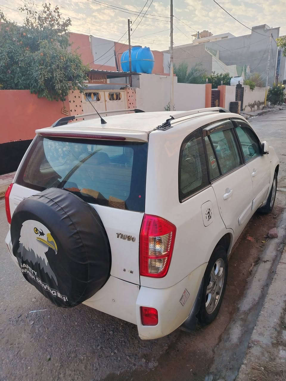 تيكو موديل 2013 ديالى مكفوله من الضربه مابيهه اي تبديل صبغ قليل موضح بالسونار عندك رقم انكليزي دولي سنويه 29 كهربائيات كلهه شغاله مسجل سماعات تبريد تدفئه شغالات تحكم مرايات فتحه بالقماره بداية تبخير كلش قليل السياره بالحقيقه احلى من الصور كشرهه كلش حلو ومرتب هذا رقمي *********** بي واتساب وماسنجر اتصل وتدلل السعر ٥٥ ورقه ترايك للبصره روحه جيه
