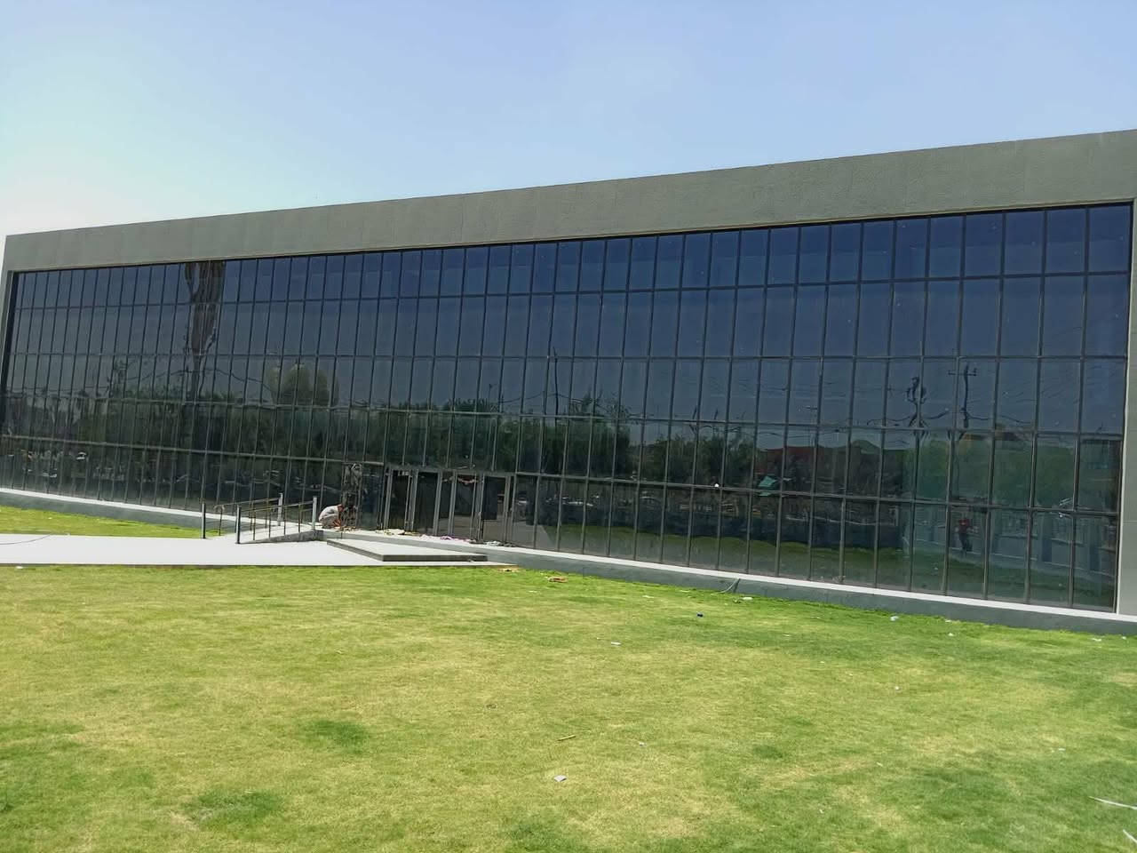 الكيرتن وول متوفر  كاسيت وقبغ  والواجهات الزجاجيه كل ماتخص البنايات والمشاريع الحكوميه والدوائر الحكوميه ✨ من أعمال جامجي
نقدّم حلول متكاملة للألمنيوم والزجاج 
بجودة عالية وتصاميم عصرية تناسب البيوت والمشاريع الحديثة

نهتم بأدق التفاصيل من القياس إلى التنفيذ
ونستخدم مواد مختارة تضمن المتانة والشكل الأنيق معًا 👌 
ضمان 💯 الشغل والجوده والصيانه 
ثلث سنوات وسعارنا تنافسيه جدا وتنفيذ العمل خليل 48 ساعه فقط وتكون جودة العمل ميه بل ميه وستلام مهندس المشروع 
الاستفسار عل الارقام التاليه والي يتصل عن طريقي مندوبه نور الهدى الو تخفيض موصل, نينوى


**إذا كنت صاحب هذا الإعلان وتريد حذفه لأي سبب، رجاءا أرسل رسالة إلى الدعم الفني**