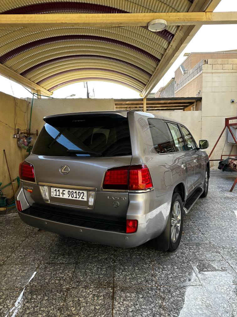 للبيع لكزس Lexus   مديل 2011 فوووول مواصفات 1/1 معروفه مواصفات الكزس رقم بغداد (بسمي)  
كشنات جلد تبريد تدفئه
 رادار امامي وخلفي 
كامره خلفيه وكامره محيطيه في المري 
جنطه شفط 
مجموعه من انضمه القياده والتحكم الذاتي 
تحكم في ارتفاع مستوى السياره وباقي المواصفات معروفه 

ملاحضه: السياره جاهزه كير حداديه محرك تبريد تدفئه ‼️سياره كفاله بدون ضربه بدون حادث  #العنوان  #البصره  💵السعر310وبيها مجال للتواصل ***********
*********** البصرة, العراق
