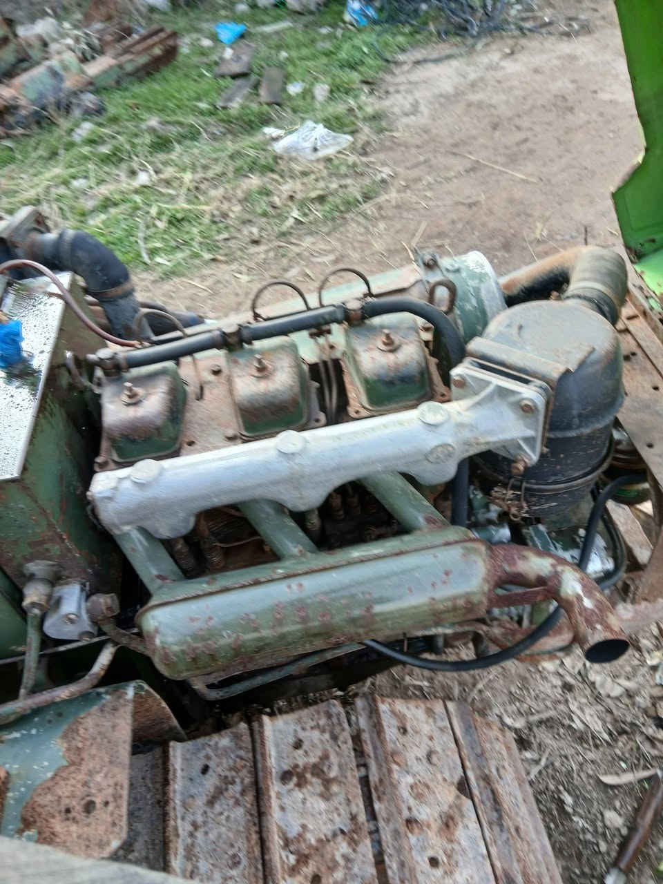 سلام عليكم تكتر سرفه شغال هورن شغال لايت شغال على كل عيب وراه رفاسه وفيدان وسجينه جدام اتصل على الرقم *********** العنوان صلاح الدين بلد اتصل
