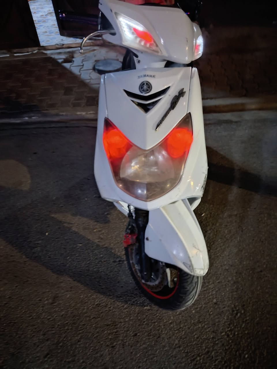 السلام عليكم دراجة سكنس فحل ياباني للبيع دراجة شغالة سلف هندر كهربائيات كاملة المكينة لا تبخر ولا دخن نقصهة كابريتر تخربط السعر 380 بيهة مجال بسيط العنوان اديالئ التحرير الرقم ***********
