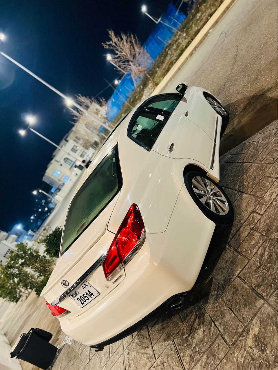 بەناوی خوای گەورەو میهرەبان تۆێۆتا ئەڤەلۆن ٢٠١١ ساخ ساخ ساخ رەقەم دوبەی فول مواسەفات لیمیتیدب پەردە سلەیت پەسمە کوشن خەزن کوشن ساردو گەرم کوشن کارەبا کامل پەمپە بەس بۆ جوانی بی دەحمو لیدران مەکینەی کراوەتەوە بەشەرت بی دوکەل بی بوخارە رەقەم تەلەفۆن *********** نرخ ١٠٠ گەلەو مەحەمەلا رانية, السليمانية
