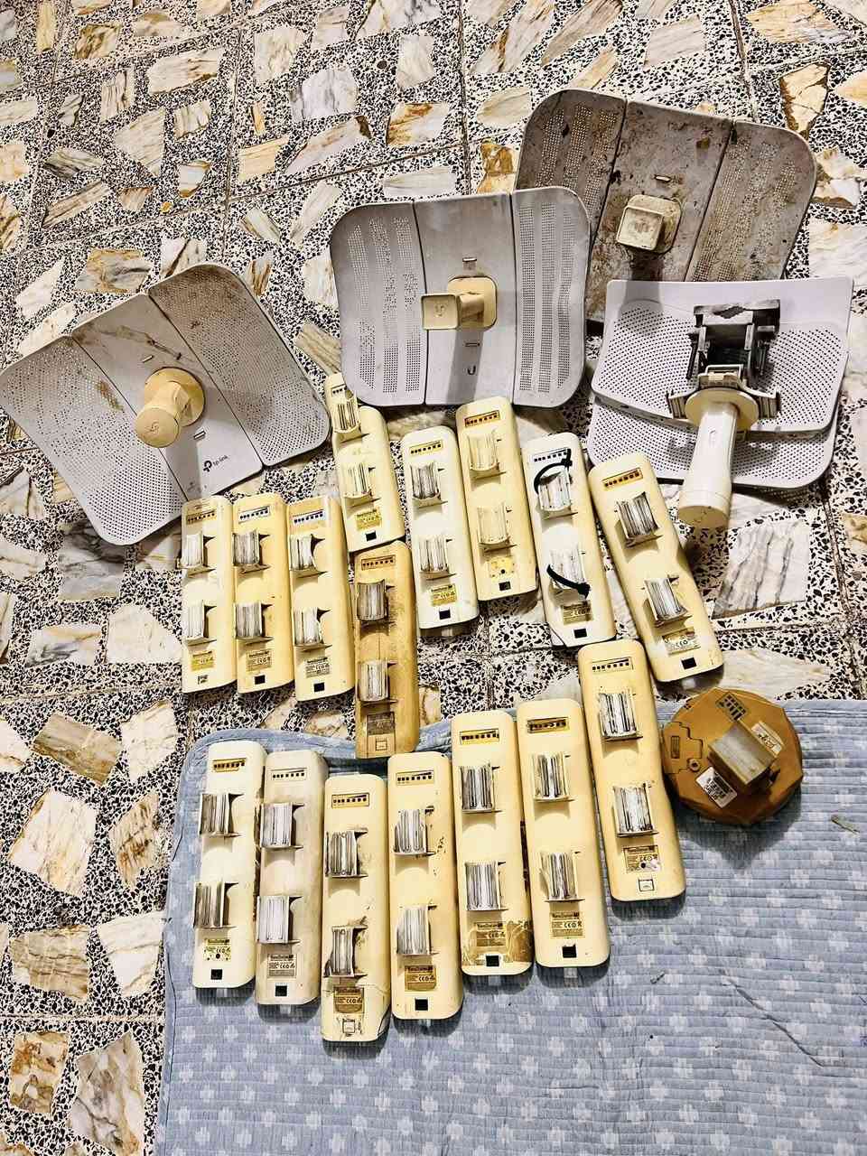 سلام عليكم بورات بيم عدد 5 سعر القطعه 50 شلع  نانوات مشكل بيهن 4 xw والبقيه xm  دعسوقه استلام تيبلنك لايت بيم ام تو كلهن علا 20 قطعه شلع ابيع موجود توصيلهن ***********
