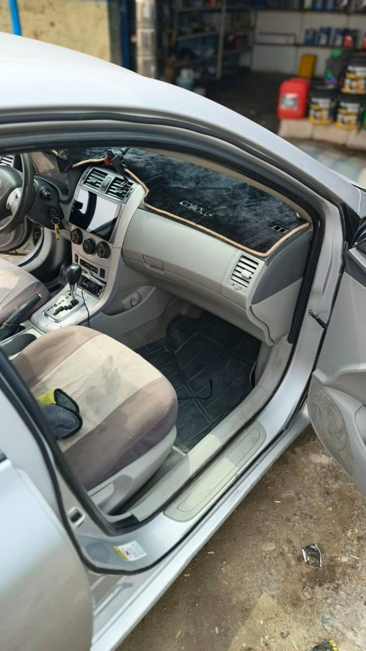 سلام عليكم
كورلا
موديل 10 رقم سليمانيه
بيها خمس قطع بدون دواخل
محرك 2000 تخم تاير
صدر جديد
السونار مرفق مع الصور
السعر 105 وبيها مجال
العنوان ديالى المقدادية 
رقم الهاتف***********
