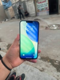 أجهزه عدد 2  الأول 13برو ماكس ذاكره 256بطاريهً100مستبدل ألون الذهبي نض...