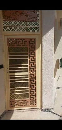 بيت طابقين • ١٠٠م • قريب الإمام الحسين