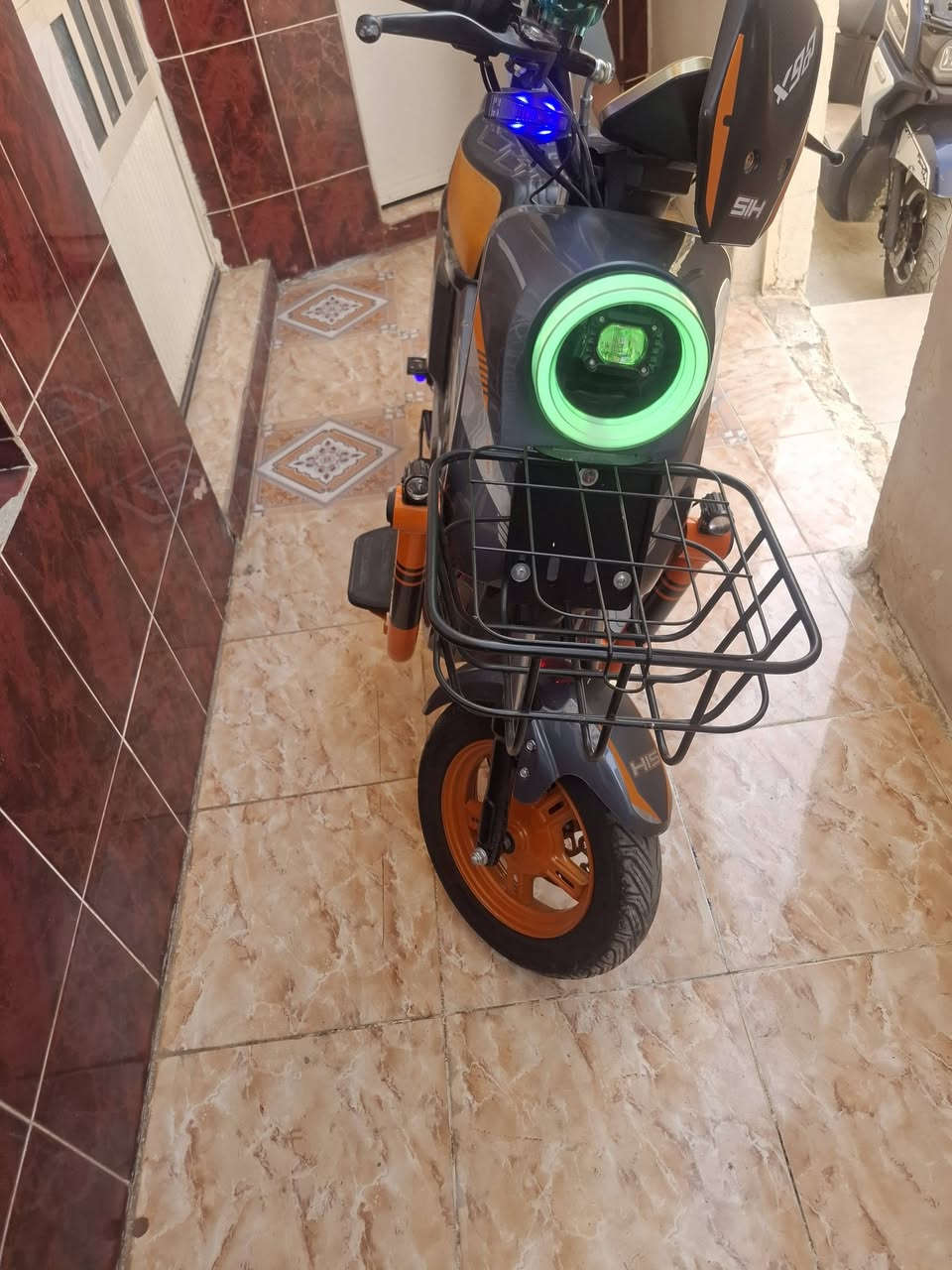 اخو جديد مصار فتره من اخذته بي خلال بلكهربائيات بس حاليا شغال كله على وضع شركه شراي يخابرني وتدلل لمكان بعقوبه قرب الفلاحه سعر ٤٠٠  رقم ***********
