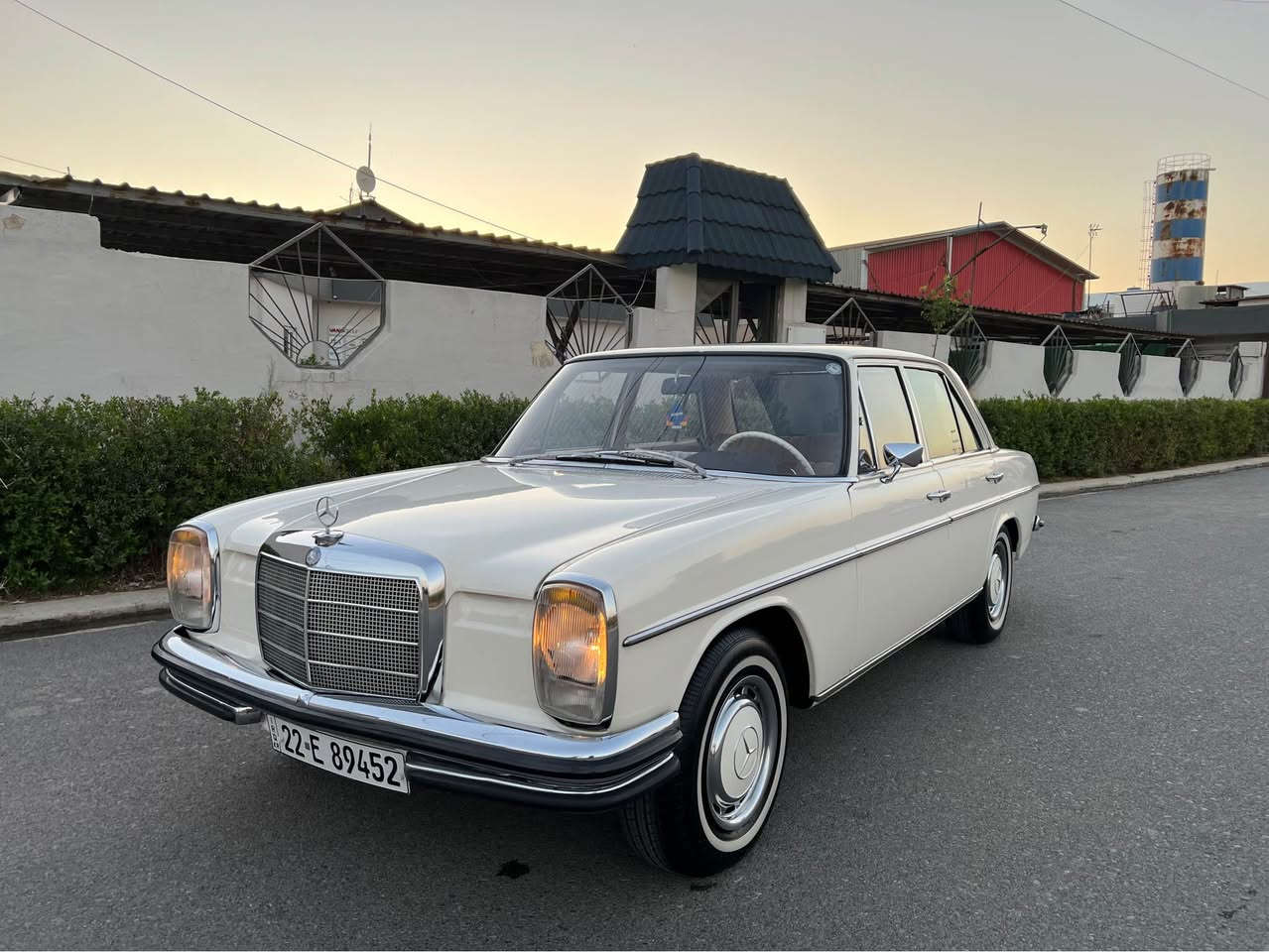 Mercedes Benz E250 AUTOMATIC 

مواصفات الماني دخول جديد
بنزين ستة سلندر 

سعر ١٥٠$ورقة

مكان سيارة اربيل معرض هاشم للسيارات 

***********
*********** أربيل, العراق
