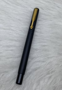 PARKER قلم باركر سوفت  انكليزي المنشأ اصلي  حجري  جنكال طلاء ذهب  حجم ...