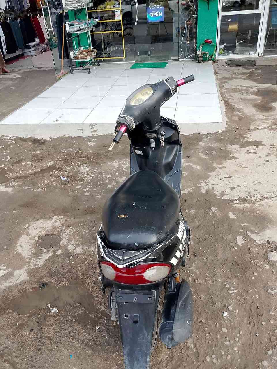 دراجه ماكس قجمه سرعة 120
دراجه نظيفه كل شي يشتغل بيها لايتات شاير دبلات امامي خلفي عداد مال سرعه شغال دراجه شلعه معدل الرقم بي وساب ***********
