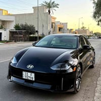 هونداي ايونك 6 كلين للبيع.   ماشيه  ٢١الف.  السياره جديده.  داخل ابيض ...