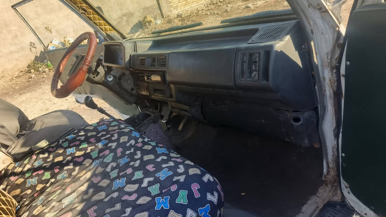 سلام عليكم البيع
بنكو 1994
شاصي مكفول
رقم شاصي مكفول
رقم بغداد تحويل ثاني يوم 
سنويه 31 صالي اسبوعين حولته انكليزي
مكينه توني مجفته 
والكير بي ثاني مايجي
وباقي التفاصيل كدام العين
سعر 45وبيه مجال 
***********
