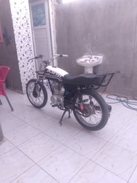 دراجه سلامتك للبيع موديل 23 اوراق الساعه 450 شراي يتصل الرقم0780779743...