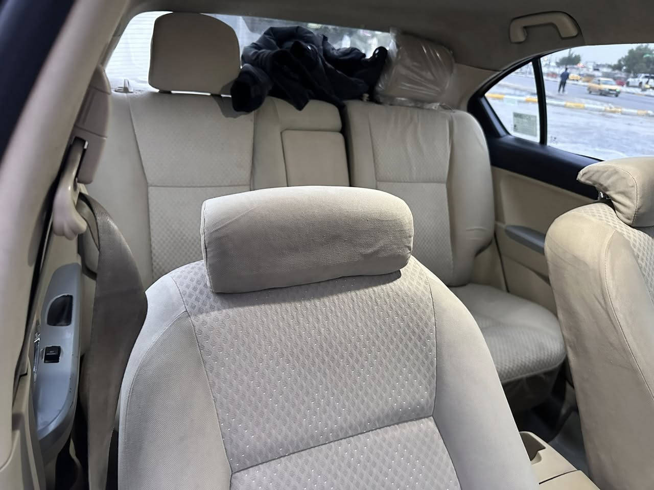 سلام عليكم فولكس مديل 11 مابيه صبغ ولا بارد مكينه  وكير جدت تبريد شغال كهربايات كله تشتغل صدره نضيف مكاني بغداد سعر52 وبيه مجال  بصيط كير عادي ***********
