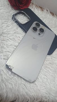 آيفون ١٥ برو ماكس • شاشة مبدلة • ظهر مكسور