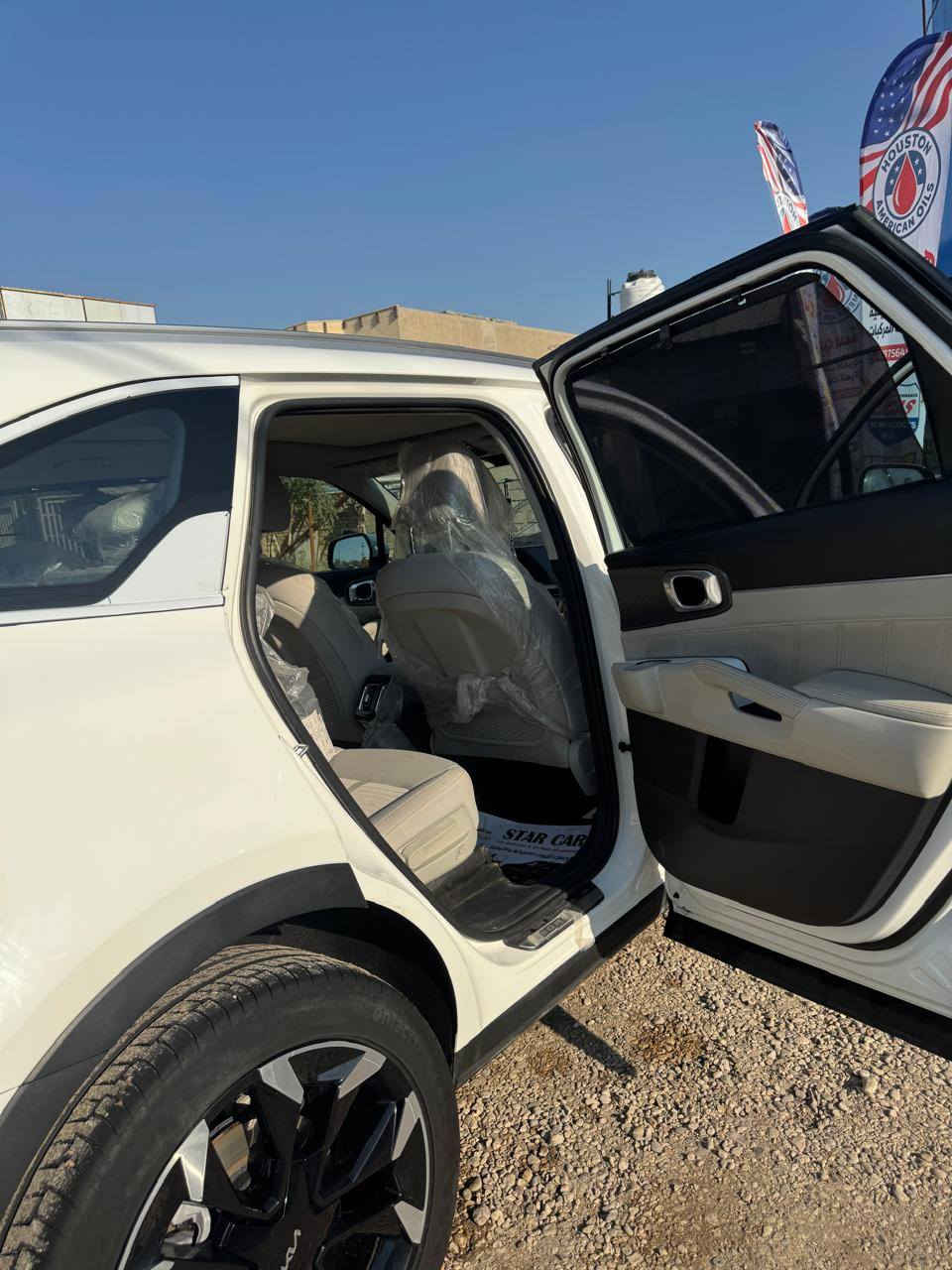 سورنتو موديل ٢٠٢٤
بنراما +كشنين كهرباء
رقم بغداد
كفاله عامه
ماشه ٢٨
داتشوب
ويل ٢٠
للاستفسار الاتصال على ***********
