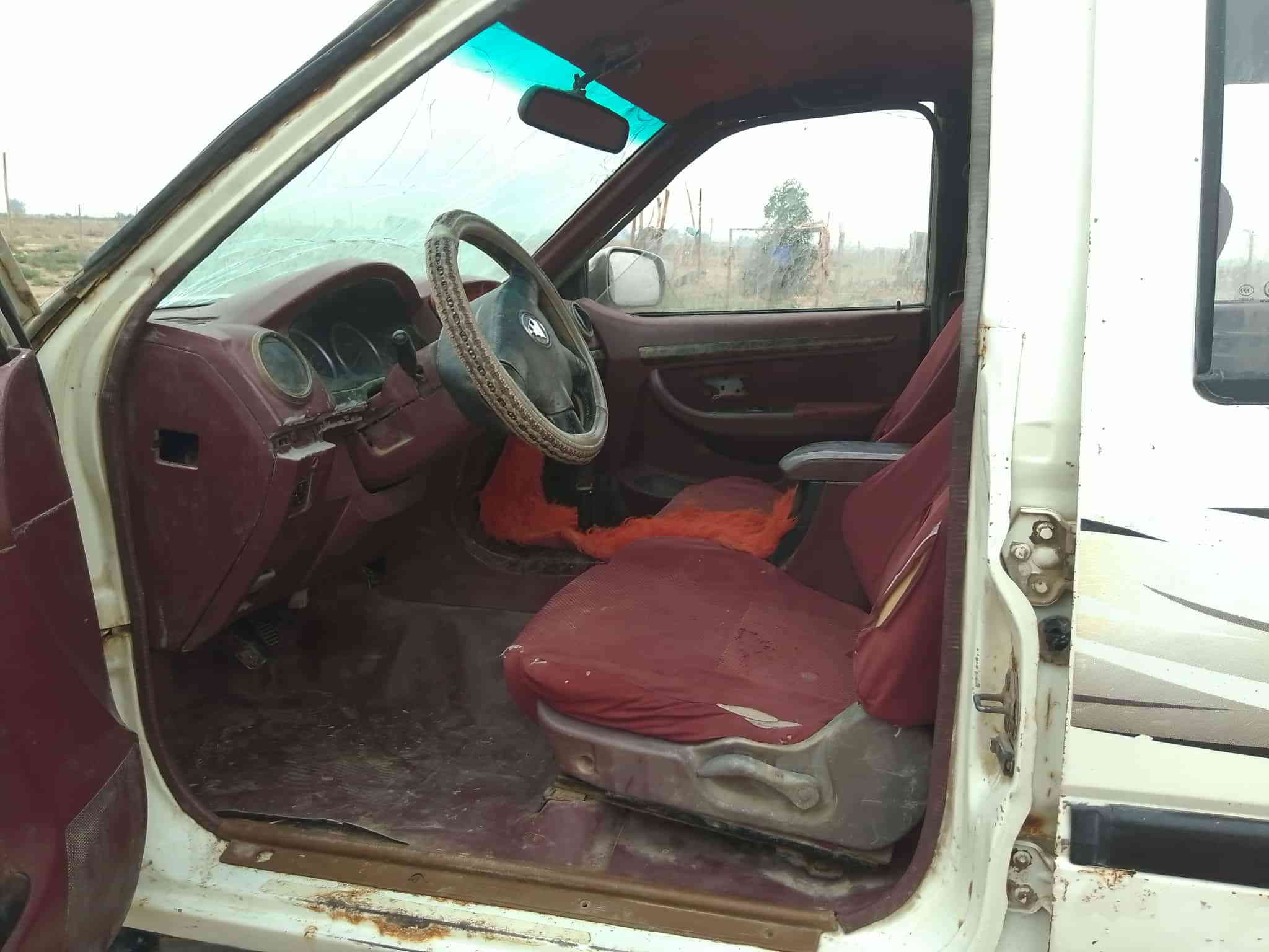 سلام عليكم فتون 13 رقم بصره  ماندل راعيها سياره حلوه  وجاهزه كير ومكينه مكفولات شرط حداديه  تايرات جدد كهربائيات شغاله السعر 18 وبيها مجال قليل مكان السياره ناصرية الرفاعي اتصال ***********
