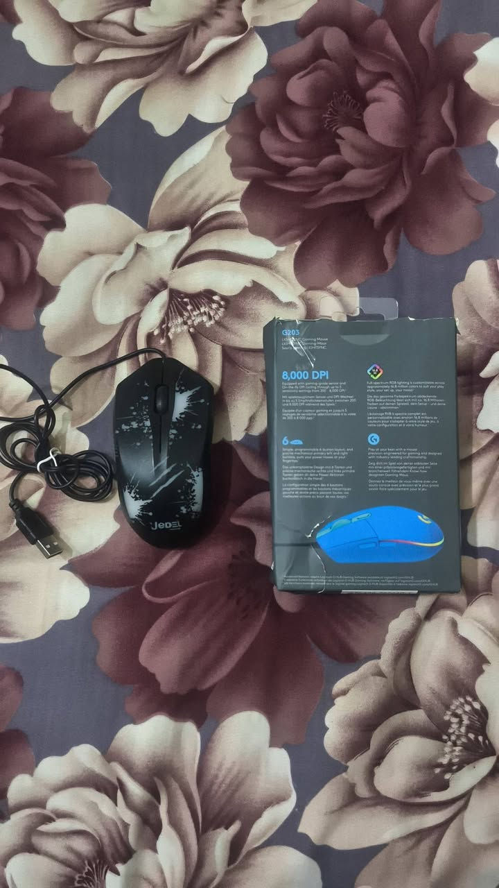 عندي ماوسات للبيع 
ماوس ال لوجيتيك مستخدم للبيع
ماوس jedel مستخدم للبيع

مكاني البصرة ما اوفر توصيل
للسعر او للشراء راسل خاص


**إذا كنت صاحب هذا الإعلان وتريد حذفه لأي سبب، رجاءا أرسل رسالة إلى الدعم الفني**