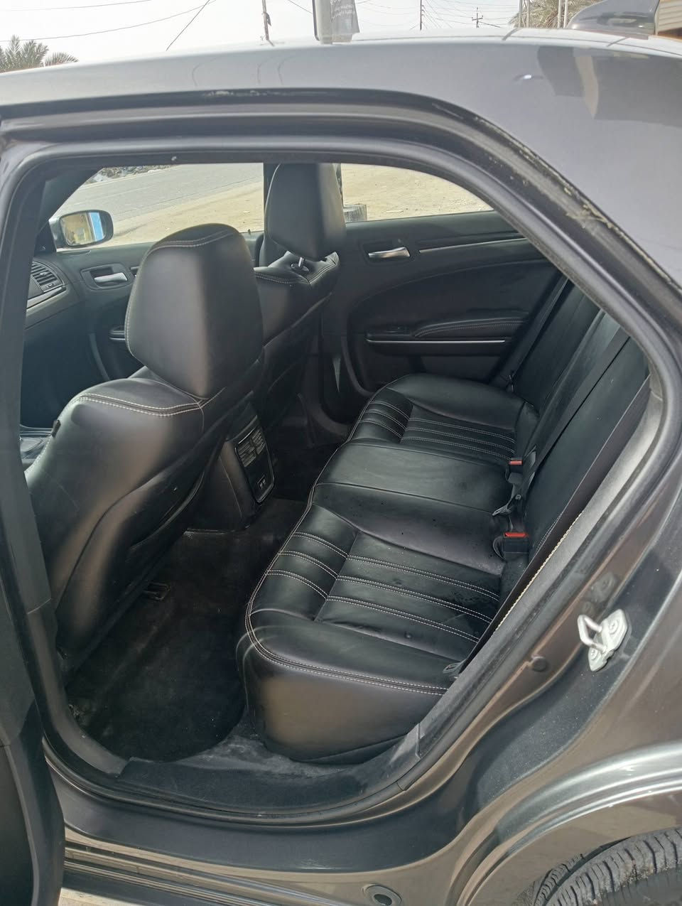 سلام عليكم وبامه

                  الموديل 2021 معلايه 2023

                 

السيارة كفالة عامة 
تقرير

حجم المحرك 3600

مواصفات السيارة:-
بدون بنورما
* نقطة عمياء . 
* حساسات امامية . 
* مصابيح امامية زنون مع  بلوجكترLED . 
* ويل قياس 20 أنج . 
* حساسات خلفية .  . 
* شاشه كبيرة مع نظام ملاحة نفكيشن GPS .
* سستم صوت كامل  
* كراسي جلد طبيعي شعار S
* مقاعد أمامية كهربائية عدد 2 .  . 
* مقاعد أمامية تبريد وتدفئة . 
* مقاعد خلفية تدفئة . 
* تشغيل عن بعد .  . 
* تدفئة ستيرن . 
* محدد سرعة .  . 
* كاميرا خلفية دوارة.
* مرايا رادار مع ترحيب متحسسة للاضاءة  
* دخول ذكي (بصمة) .

(السيارة رقم بغداد دولي الجديد)
السعر 230
مكان السيارة ناصريه مركز 
***********
