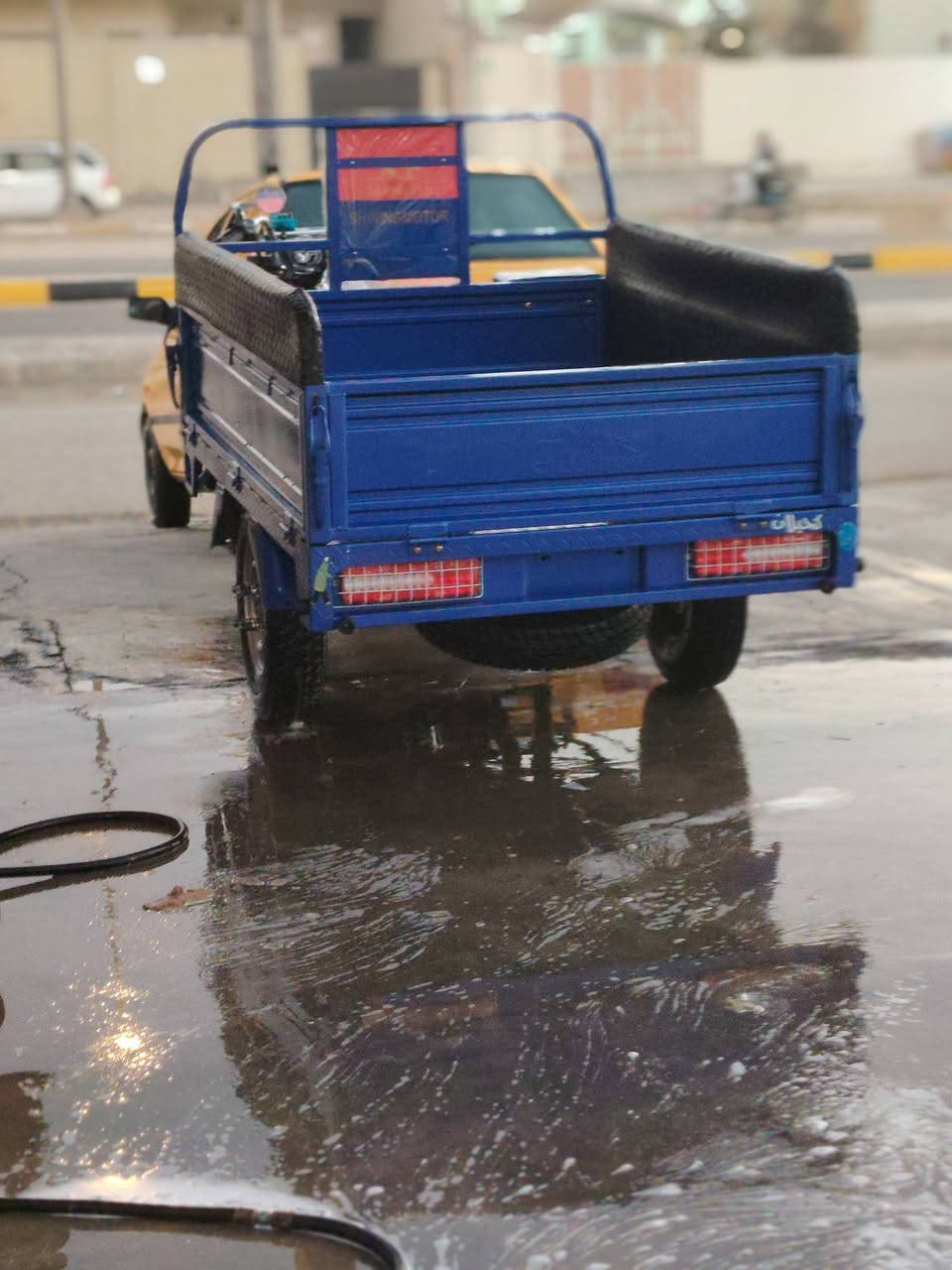 سلام عليكم هاي ستوتة للبيع صارلهة فترة طالعة من الوكيل مكفولة كفالة
عامة.  السعر 2700 وبيهة مجال حك الجية
***********
