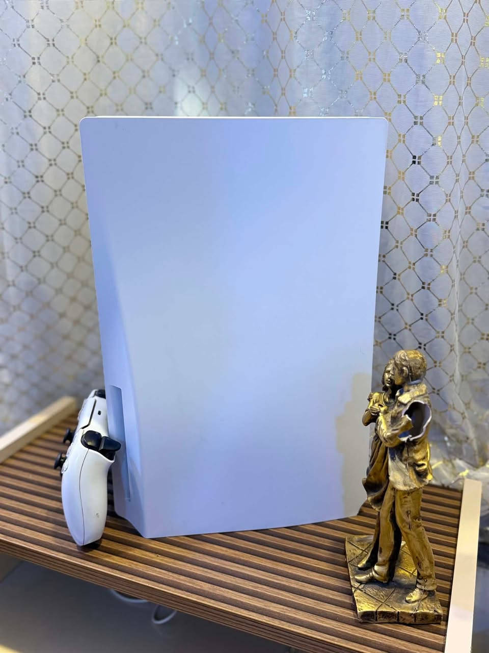 🎮 للبيع PlayStation 5

يجي وياه:

• God of War Ragnarök
• GTA Online
• جويستك أصلي
• جميع الكيبلات
• الكارتون الأصلي
• سماعة Fantech RGB محيطية

💰 السعر: 600 ألف دينار

📍 المكان: الدورة - بغداد

📱 ***********

متواجد على الواتساب والخاص.
