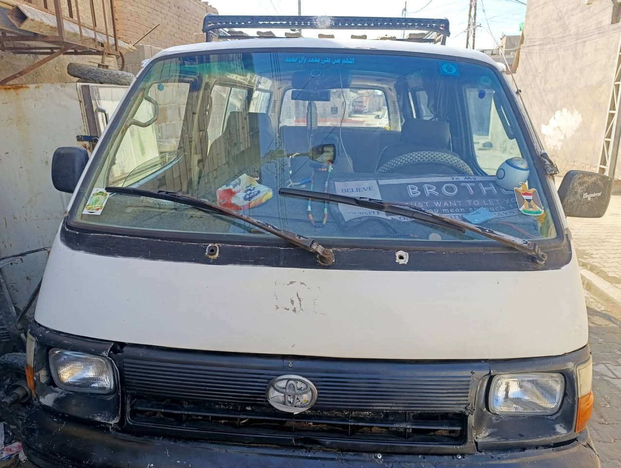 اللهم صل على محمد وال محمد 
تويوتا هايس 94 11راكب 
مكينه وكير ونجي 6سلندر مكفوله رقم كربلاء حرف اليف راعيه ابن خالي بالبصرة سنويه 29 
كهربائيه للسياره جاهز للبيع او مراوس 
الاستفسار الاتصال برقم يوجد واتساب *********** البصرة, العراق
