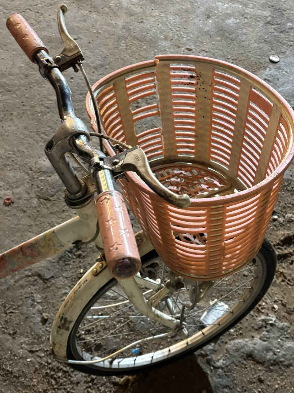 مرحبا بايسكل نظيف جداً سعره ٤٥ ياباني قوي جداً مكان حي العامل بغداد


**إذا كنت صاحب هذا الإعلان وتريد حذفه لأي سبب، رجاءا أرسل رسالة إلى الدعم الفني**