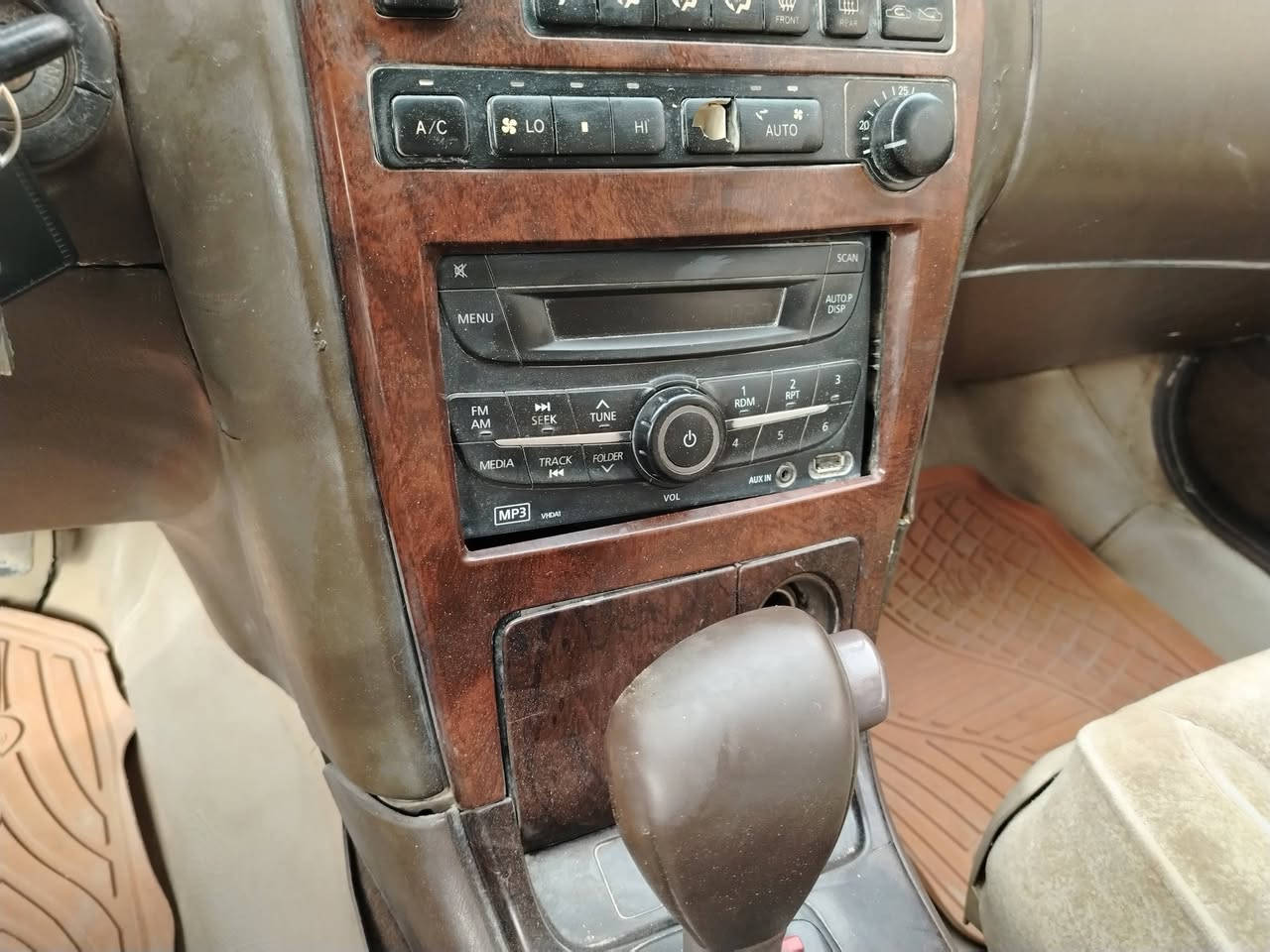 كشنات كرسته نفخ واحد كهربائي وثاني عادي جدد ومسجل وياهم بسعر مناسب ***********
