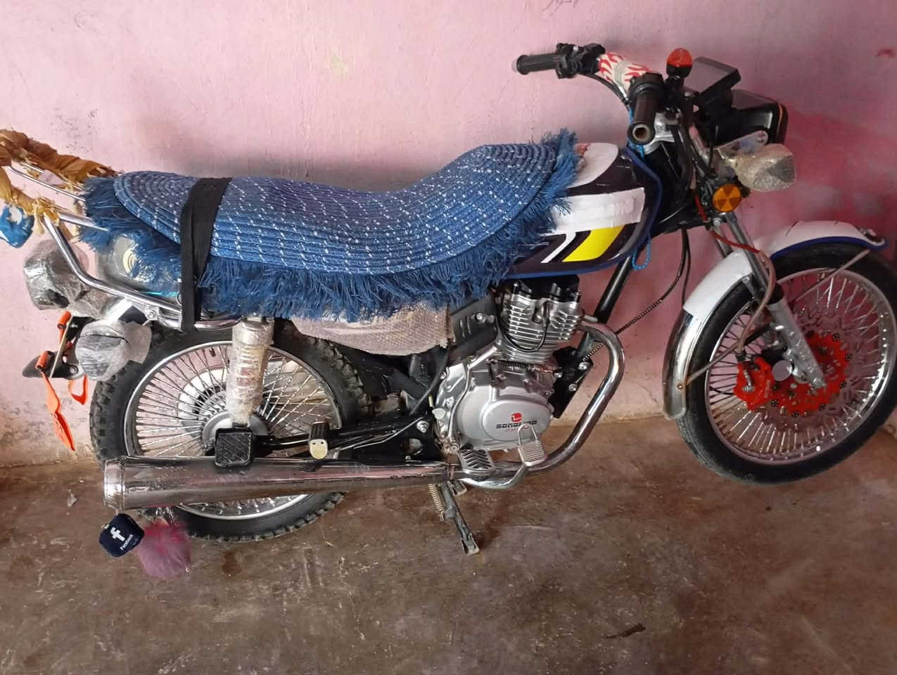 سلام عليكم دراجه لبيع مكفوله كفاله عامه موديل ٢٥ شلعه معدل خير من الله السعر خاص


**إذا كنت صاحب هذا الإعلان وتريد حذفه لأي سبب، رجاءا أرسل رسالة إلى الدعم الفني**