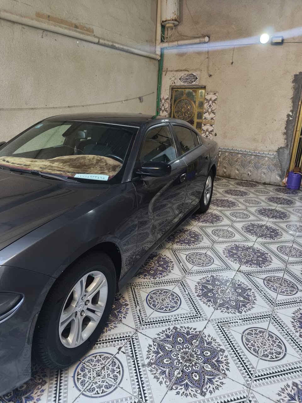 سلام عليكم جارجر 2017  محرك 3600
كير والمكينة + تخم تاير جديدجديد السيارة كل نقص ما فيه رقم بغداد باسمي الضاربة واضحة بل صور  المكان  البصرة منطقة العالية  السعر ١٦٠ بية مجال حق الجية 
رقم الهاتف ***********
