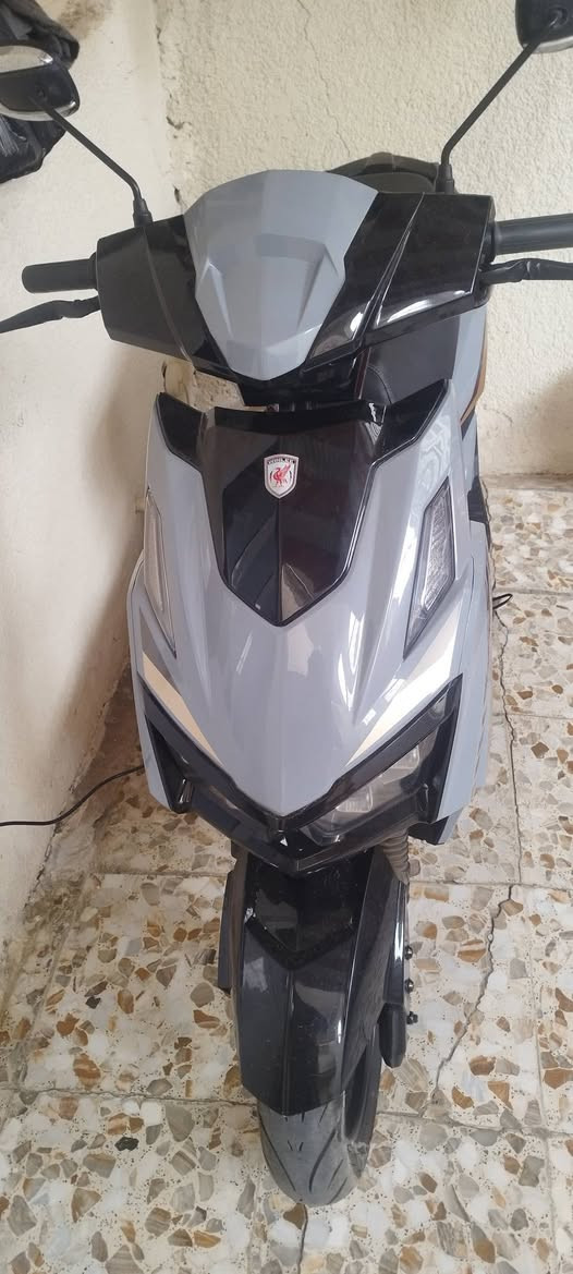 سلام عليكم
دراجه شحن سكنس 2026
حلوه ونظيفه 
سرعه ١٣٠.  ٣ سرعات
ست بطاريات ملف ٢٠٠٠ واط
للبيع مليون و٥٠ وبيه مجال 
الشراي مراسله عالرقم ***********
او ماسنجر
