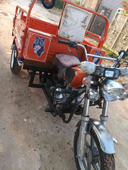 سلام عليكم ستوته للبيع موديل 2020 مصبوغه حراري لا خياس ولا لحيم اوراق اصولي جاهزه ونضيفه كهربائيات كله شغاله السعر 1400وبيه مجال قليل مكان حله شارع 80 يم مخبز مهند ***********
