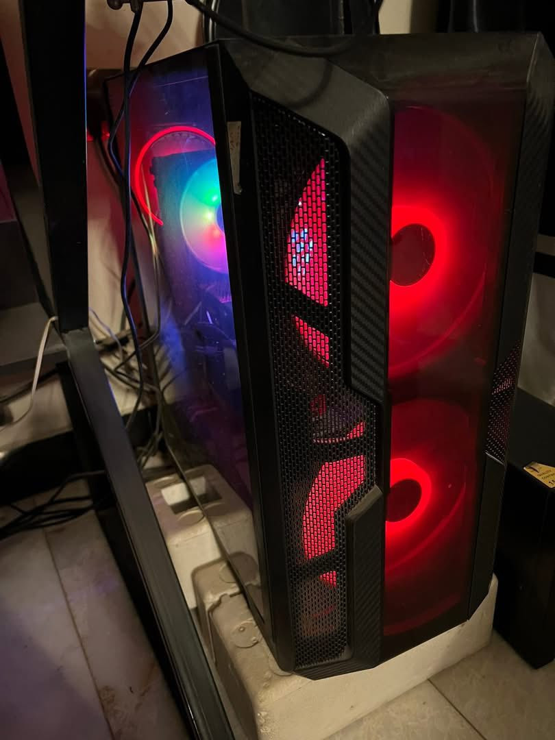 كمبيوتر ألعاب للبيع 💻🎮
i5-10400F
RTX 2080 Super
رام 16GB
SSD

وياه شاشة + ميز + كرسي

السعر: 800 ألف دينار


**إذا كنت صاحب هذا الإعلان وتريد حذفه لأي سبب، رجاءا أرسل رسالة إلى الدعم الفني**