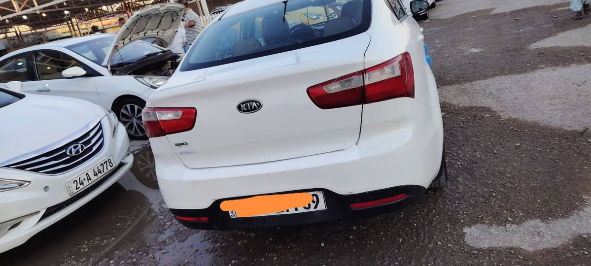 كيه ريو مديل 2016 اربيل
السياره جاهزه 
كير.     جديد 
محرك  جديد            السعر خاص 
تبريد     ثلج
تخم تاير جديد 
حداديه جديده 
العنوان النجف اتصال ***********
