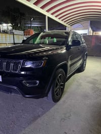 جيب موديل ١٨ وارد امريكي ماشيه ٣٢ ميل سياره جديده داخل بيجي نص فول اري...