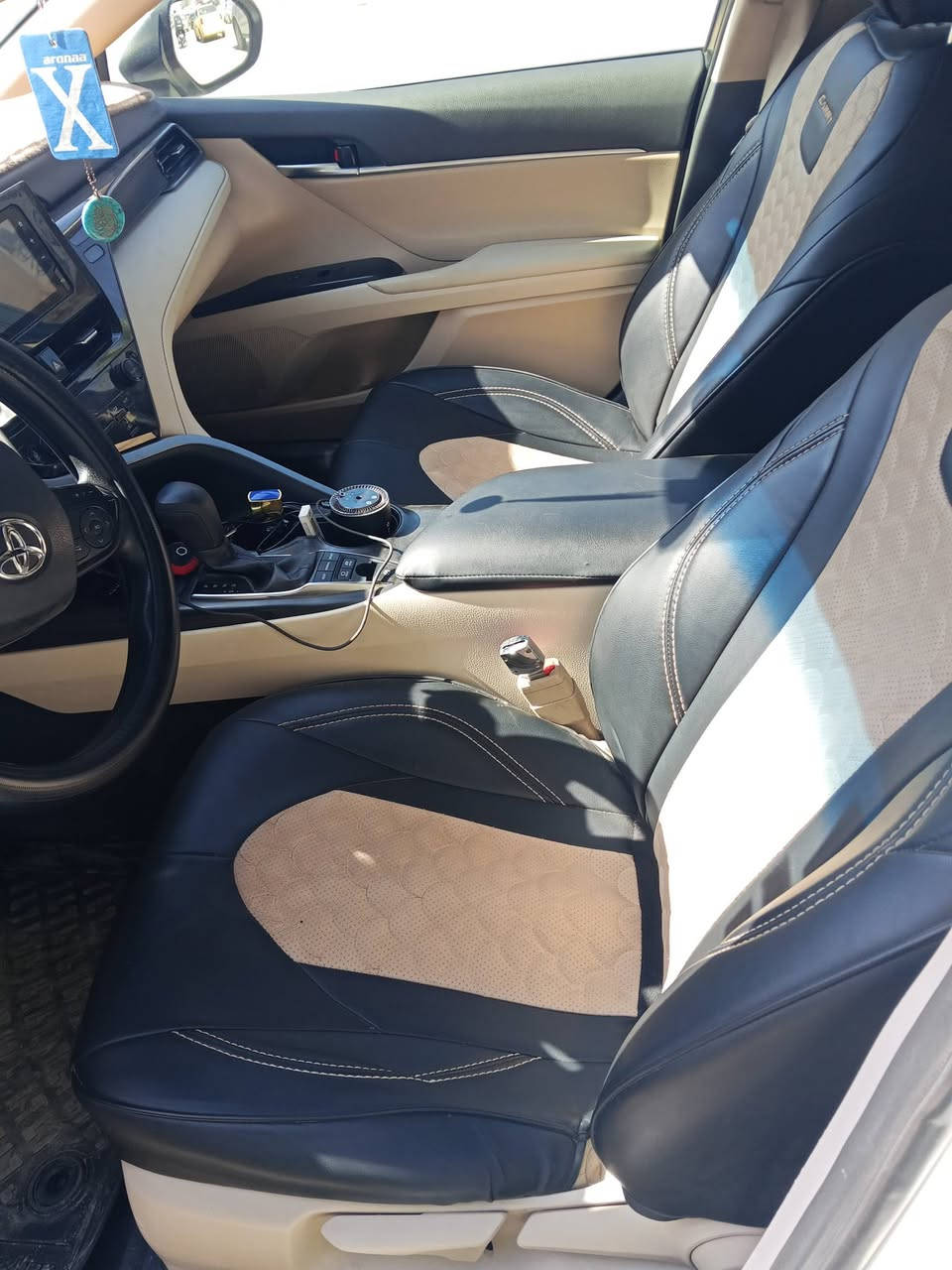 السلام عليكم كامري للبيع موديل 24 LE هايبرد بصمه تشغيل بصمه ابواب مكينه 2500 هايبرد 1600 ماشيه 40 الف خليجي مكفوله كفاله عامه من كلشي لون أبيض رقم بغداد مكاني بغداد أي استفسار هذا رقمي ***********
