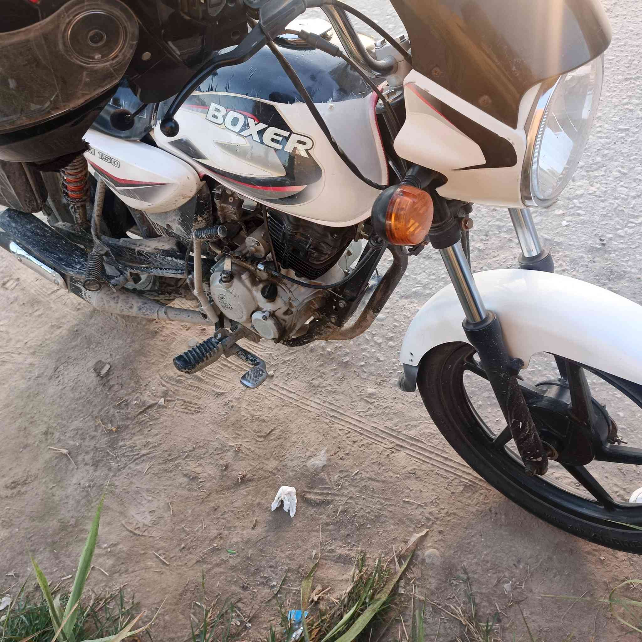 بوسكر 23 مرقم
محرك مفتوح مجفت تجفيت وكاله
تحويل ثاني يوم
مراوس بدايون نفخ كلك او اوراق عادي
سعر 1300
***********
