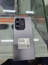 تلفون هوت 50 جهاز نضيف حيل كلشي مابي غراضة ويا بس شاحنة مموجودة نضافتة...