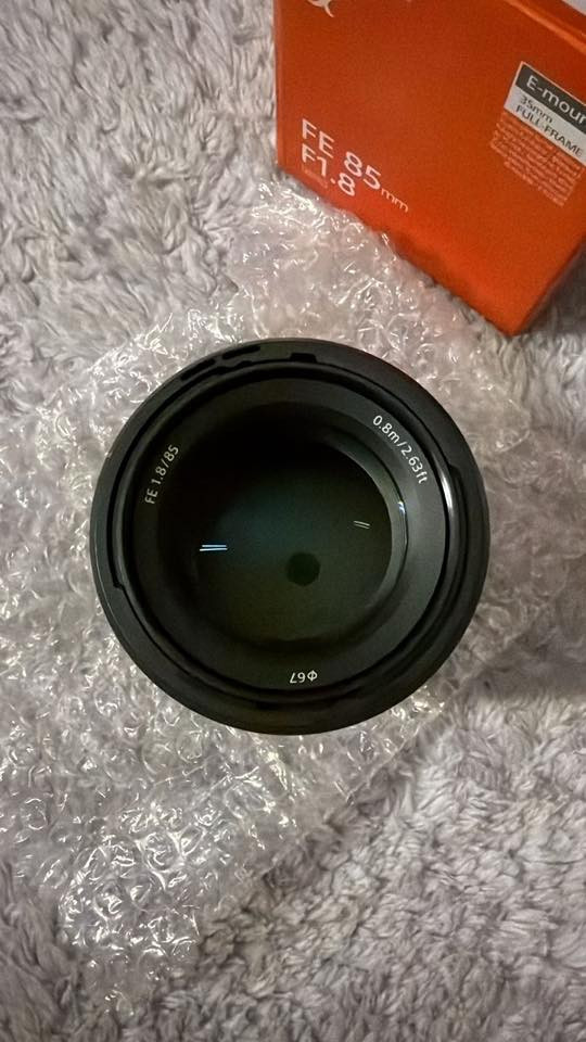 رمضان كريم شباب للبيع عدسة sony85  f1.8  جديدة ما مستخدمة بس مفتوحة من الباكيت  نظافة 100‎%‎ السعر 475 الف مكاني بغداد رقم ***********
