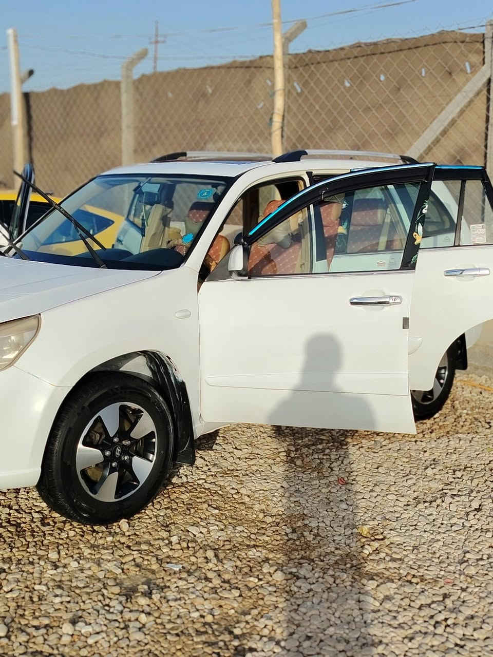 السلام عليكم احبتي تيكو 2013
تفاصيل السيارة محرك 1800 لا تنقيص ولا تبخير ولا خشونه 
كير كهربائي بلادي وبدون اي مشاكل
كهربائيات كلهه شغاله وبلاديه
عليها ادامة 
حدادية نضيفة تخم تاير واويالة جدد 
تبريد ثلج تدفئة شغاله + هيتر كشنات امامية 
داخل بيجي بحالة جيدة 
تحكم ستيرن جهتين حساسات خلفية
فتحة سقف سلايت روف 
سنوية بأسمي هزة جديدة ورقم انكليزي
كفالة فقط صبغ حزام
سيارة نضيفة استخدام بيت محافضين عليها وبالعافية عليه الي تكون من نصيبة 
السعر 62 بيها مجال بسيط
للأستفسار ***********
مكاني ديوانية مركز
مكلف بنشر
