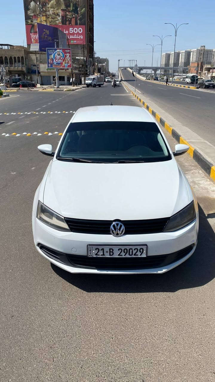 بسعر مناسب فولكس فاكن جيتا موديل 2014
خليجي ماشية 230 الف 
رقم سليمانية بأسمنة تحويل مباشر فقط
بيها 4 قطع صبغ 
 مكانها السيارة بغداد 

ال💎ــسعـر 🟥 :: رقم (1) تلـقـائـي 📮 

رقم صاحب ســـيـارة :: ***********
