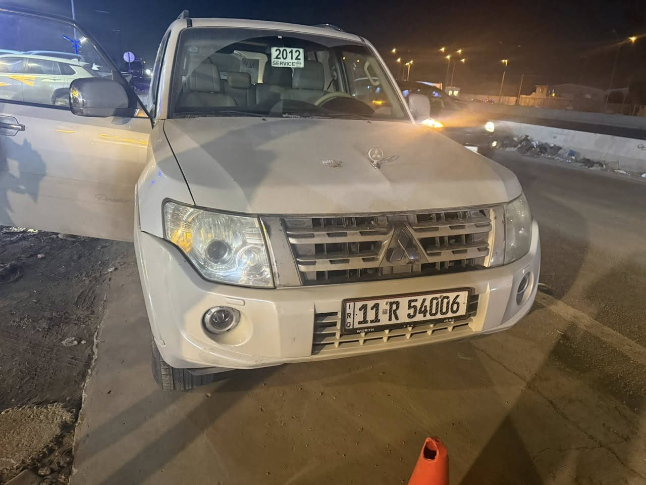 باجيرو 2012  حبتور فول مواصفات لون ابيض صدفي حجم المحرك 3500 رقم  بغداد مشروع واطني بدون حادث  سيارة  مكفوله كفاله عامه سياره كلين عله واضع الشركه معروفه خليجي السياره جديده مال جناي فورويل نضام دفلوك كشنات كهربائي اشارة بل مري شفط تحكم ستيرن فتحه تبريد ثلاث قطع حساسات خلفيه زاد ثلاجه تخم تاير كير مكينه حداديه خير من الله سياره جديده لوك محرك 6السعر 155دولار اتصل وبيك خيروتدل *********** مكان السياره بغداد بسمايه
