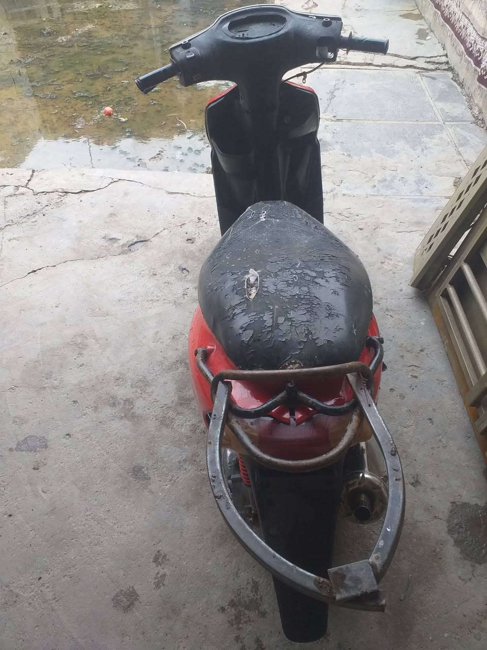 سلام عليكم دراجه ماكس قجمه طافيه مااعرف شبيه ابيع كوم حديد ٢٠٠ وبيه مجال للشراي مكاني وره السيطره مال الشعب***********
