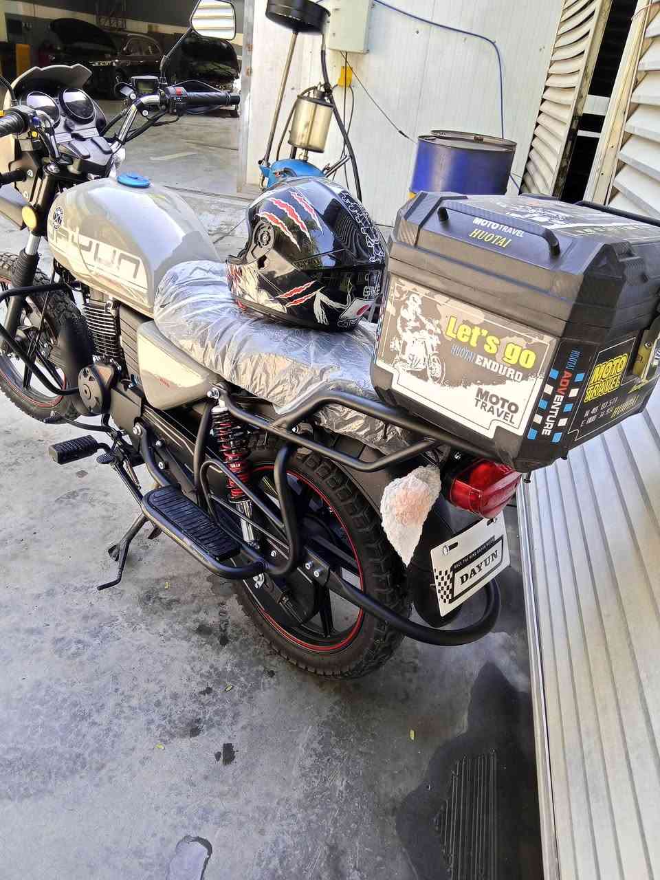 دايوان جبلي موديل 26 تاير 17جمعه نزلته مسحوكه فقط اوراق معرض معروضه 1700
مكاني بغداد الشعلة 
***********
