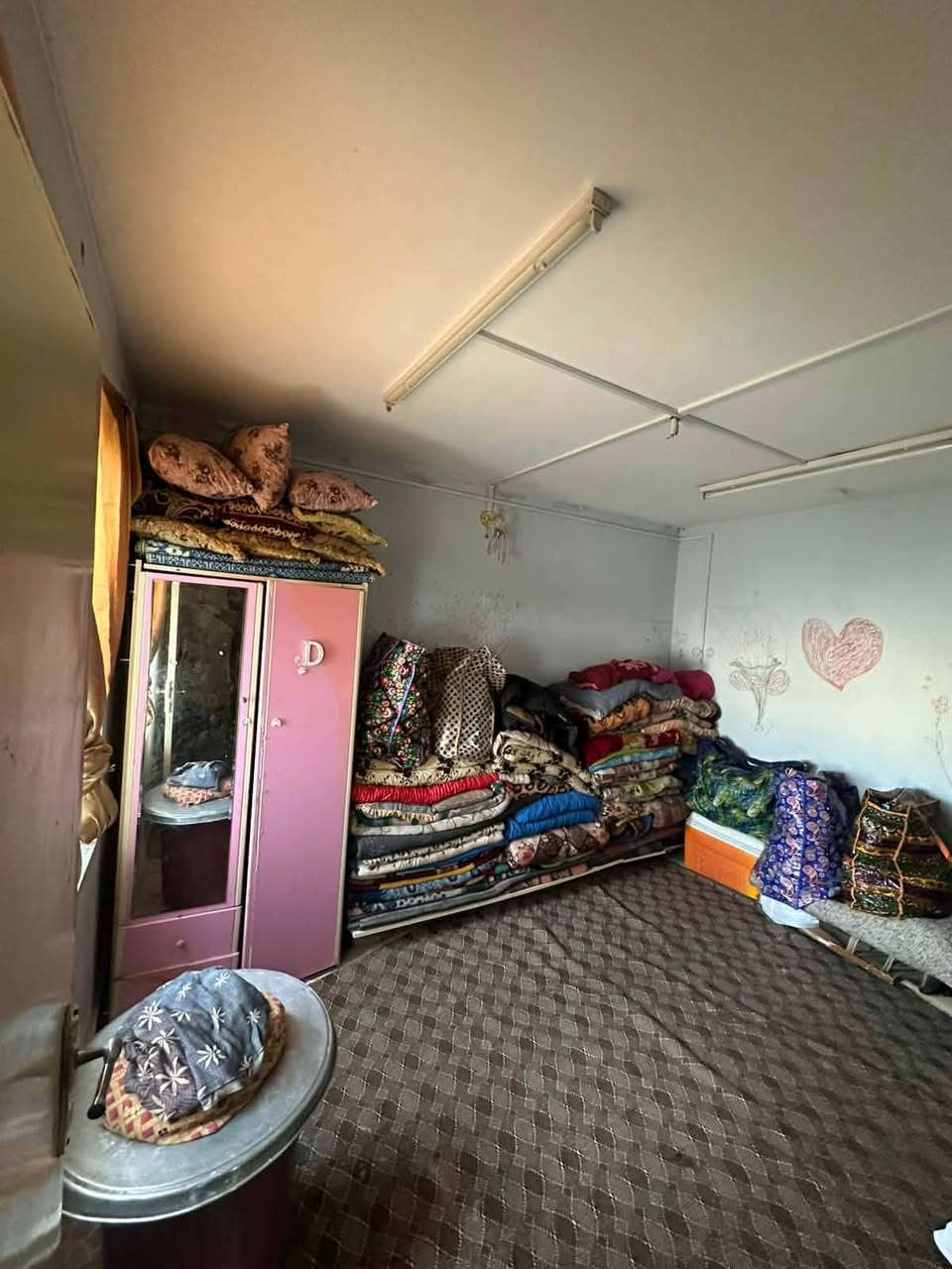 اعلان...
شقه للبيع طابق ارضي
العنوان شقق بنجا علي
مساحتها 120 متر
تتكون الشقه من
استقبال
3 غرف نوم
صحيات غربي وشرقي
الشقه بحاله جيدة جدا
للاستفسار الاتصال على الرقم التالي
***********
